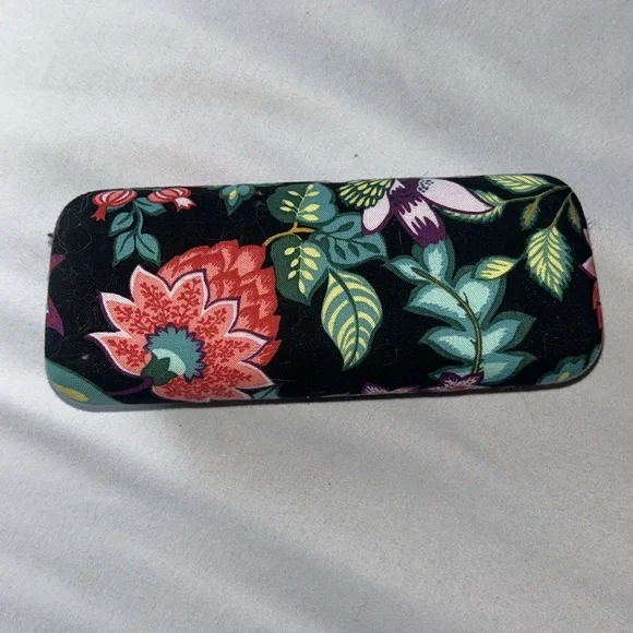 Vera Bradley Black With Floral Eye Glass Case - Picture 5 of 8